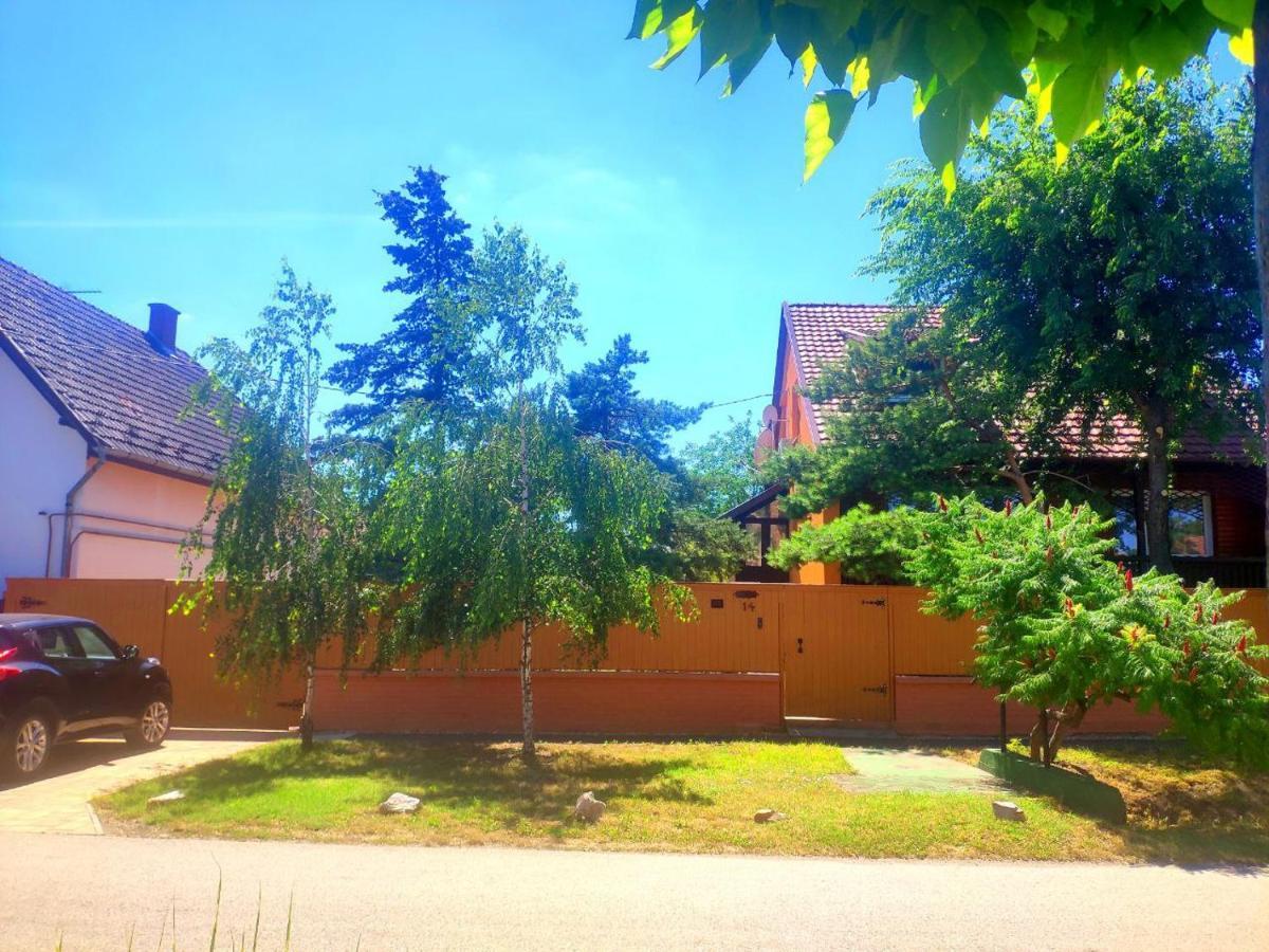Karolina Apartment بيكيسكسابا المظهر الخارجي الصورة